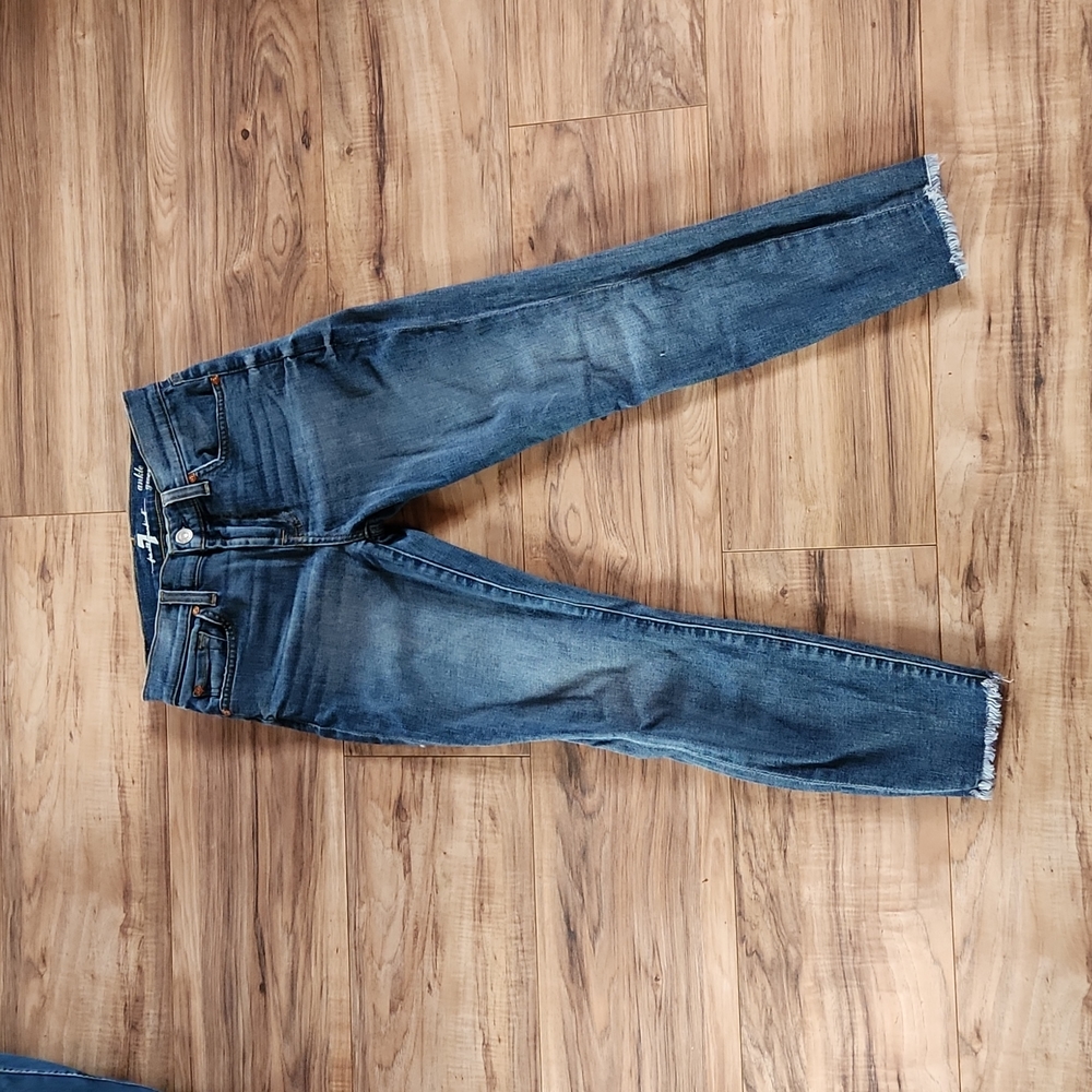 Seven for All Mankind capri